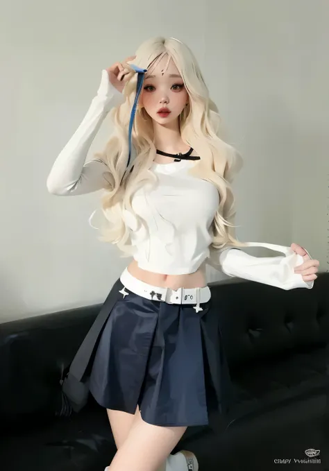 Mujer de pelo rubio con un top blanco y una falda azul posando, con el pelo largo y blanco, con wonyoung ive pelo largo y rubio, con pelo largo y blanco, con cabello rubio muy largo, chica anime cosplay, ulzzang, chica anime rubia con pelo largo, ava max,...