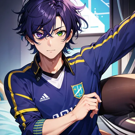 (masculino),(obra de arte) (Alto detalhe) (high resolution),1boy,(masculino),anime boy , soccer uniform , heterochromia , one eye green , one eye purple