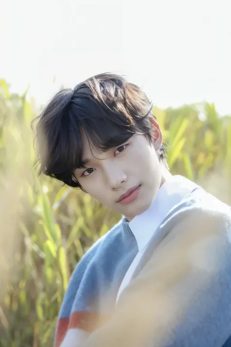 Arafed image of a man in a sweater sitting in a field., Won Bin Lee, jinyoung shin, kim doyoung, hyung tae, yanjun chengt, pintar ulzzang, inspirado en jeonseok lee, Jung Jaehyun, Cai Xu Kun, Hong June Hyung, foto de perfil en la cabeza, kim taejin, quien ...