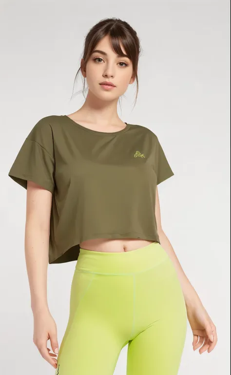 uma mulher com um top curto e legging verde posa para uma foto, com camiseta rasgada, Oliva green, corte superior, topo de colheita, Oliva, manga larga cropped, Hera, vestindo um top cortados, wearing corte superior, usando um top cropped sexy, roupas verd...