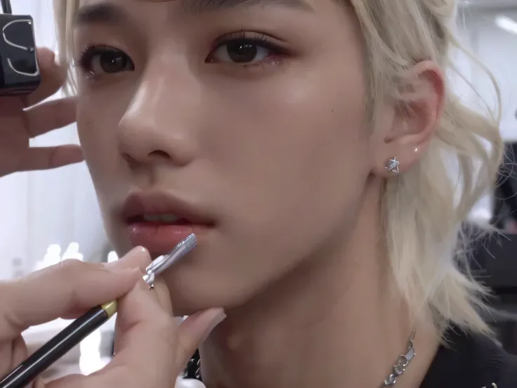 Araffada woman with a brush and a cell phone in her hand., kiko mizuhara, Jiminlos labios carnosos, constituir, kumadori constituir, smoothed lip line, light constituir focus, labios brillantes, haciendo de, heavy constituir, with professional constituir, ...