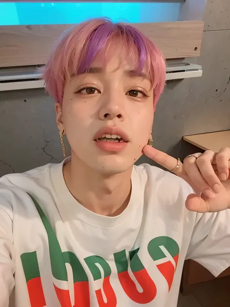 um close de uma pessoa vestindo uma camisa branca e uma jaqueta preta, Jiminfleshy lips, Jiminyour right eyelid is swollen, Parque Jimin, rosto preciso do Jimin, Jimin, Jimino nariz grego, Jung Jaehyun, hyung tae, taejune kim, Shin Jeongho, Hong junho hyun...