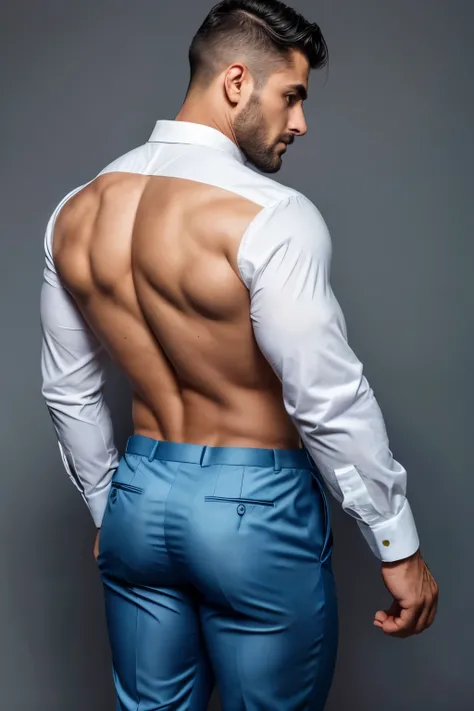 Beautiful man 30 years old, muscular body, barba rala, mas seu rosto esta iluminado pela fogueira. Blue formal trousers ((backside))