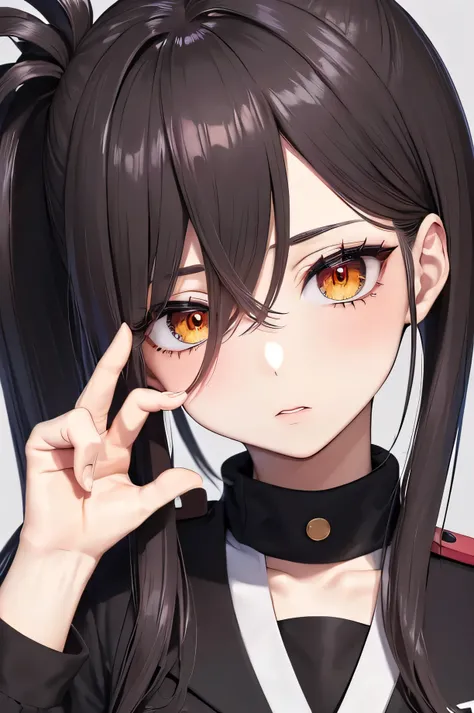 captura de pantalla de una chica de anime bnha con pelo largo y negro, ojos rojos con forma de rejloj, una cicatriz en el ojo zquierdo expresion seria y que lleve el uniforme de la escuela UA de BNHA