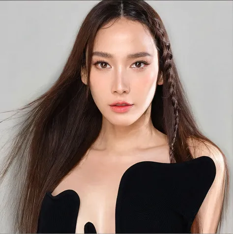 Araaf woman with long hair and black dress poses for a photo., Ruean Jia is very beautiful.!, In Lammanh style, Thin, shiny hair, Dilraba Dilmurat, Straight Hairstyles, wavy Shoulder length hair, Asian girl with long hair, Pia hairstyles, Long pigtails, Sh...