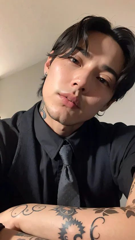 Arafed man with neck and neck tattoo., Kim Doyoung, cai xukun, Jinyoung Shin, ulzzang masculino, hyung tae, kanliu666, Jungkook, inspirado em Bian Shoumin, headshot imagem de perfilture, Hong junho hyung,  - idade de rosto fino, taejune kim, imagem de perf...