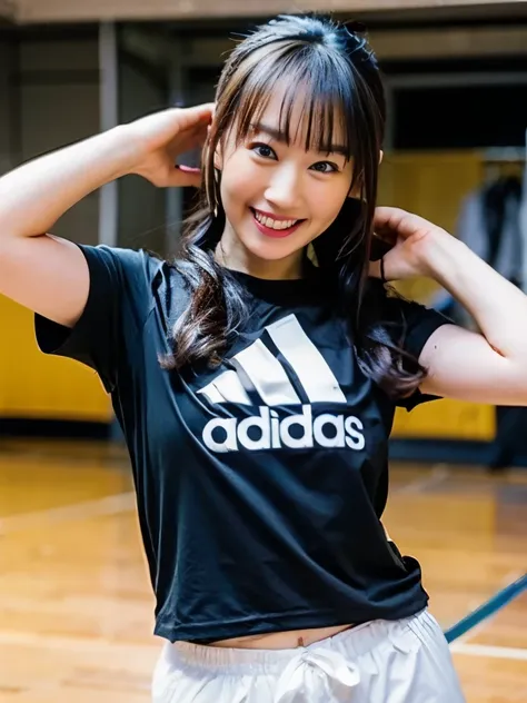 woman、1 person、dance、wearing a jersey、adidas jersey、lesson clothes、sweat