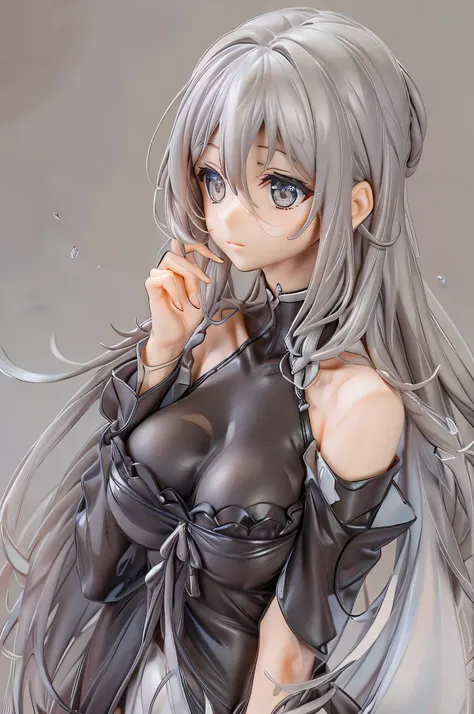 Figures、Gray Hair、Black camisole