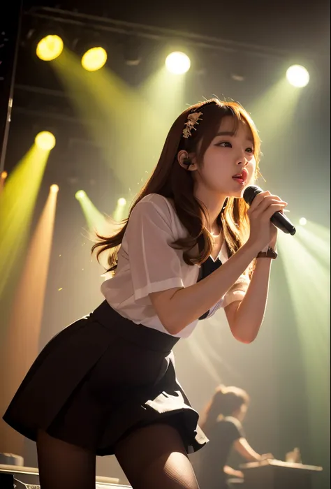 Above-the-knee skirt、Korean idol solo performance. 彼女は茶colorの髪をしていて、Wearing cute idol costumes. In the background、Live concert taking place with vibrant stage lights and cheering audience. The image must capture the essence of the live performance, Focusin...