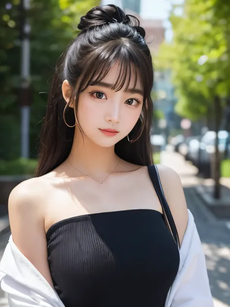 Hair that goes up to black shoulders 、 has a slightly half-like face and beautiful eyes 、 active idol who is able to study and goes to art college 。 A woman who is highly restrained by her lover and is delightful in front of her lover