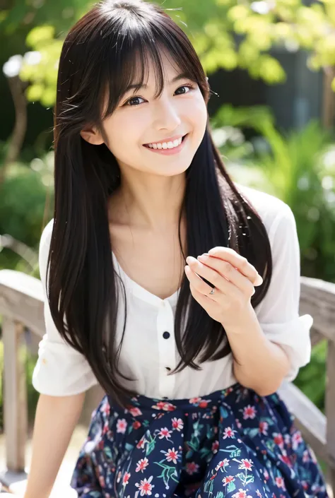 Beautiful Japanese women in their 30s 、 beautiful woman、Long black hair、 girly clothes、Your smile is cute、Beautiful illumination