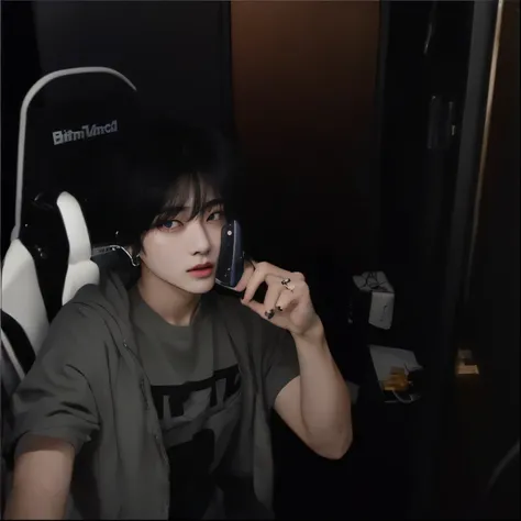 Colorhyung, Color, v, kim Taehyung of BTSsentado em uma cadeira com fones de ouvido,  transmissor do Twitch / player ludwig,  transmissor do Twitch, xqc, Kim Taehyung, Taehyung