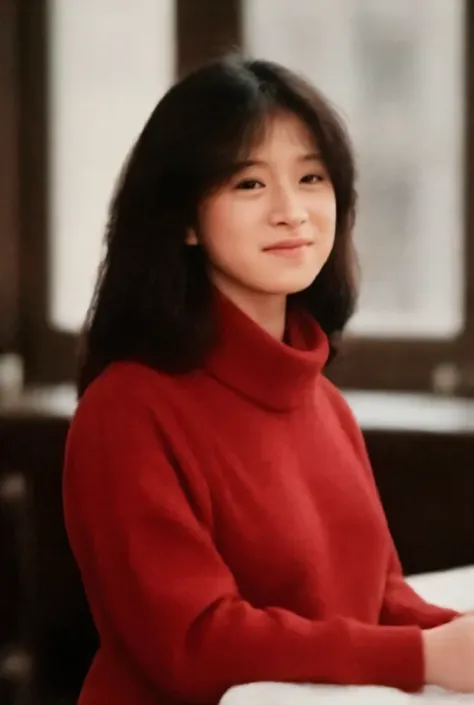 elle sourit , photo prise avec un 50mm canon A1 photo année 80 anika nakamori avec un pull rouge col roulé , dans un bureau , fenetre ouverte derriere , lumiere du soleil 