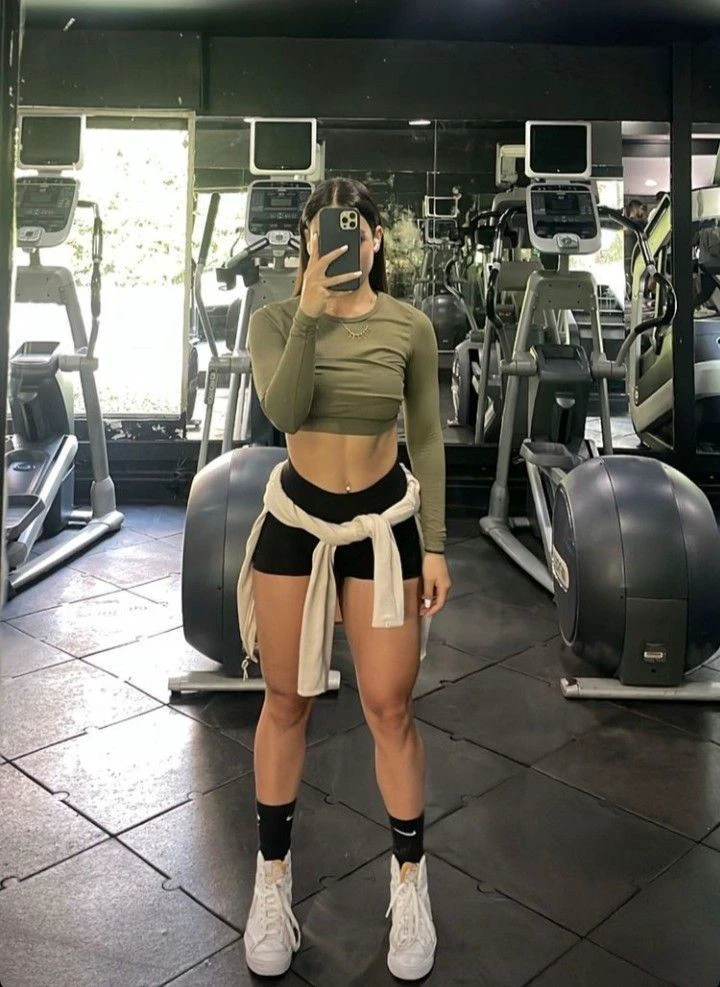 working out spanish girl