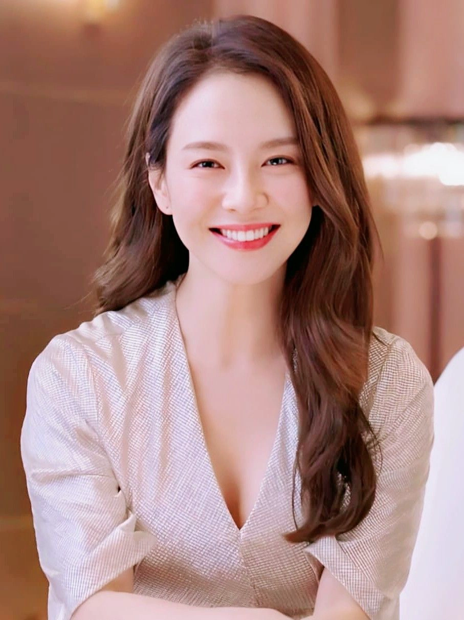 Song Ji Hyo - Korean Actress 1