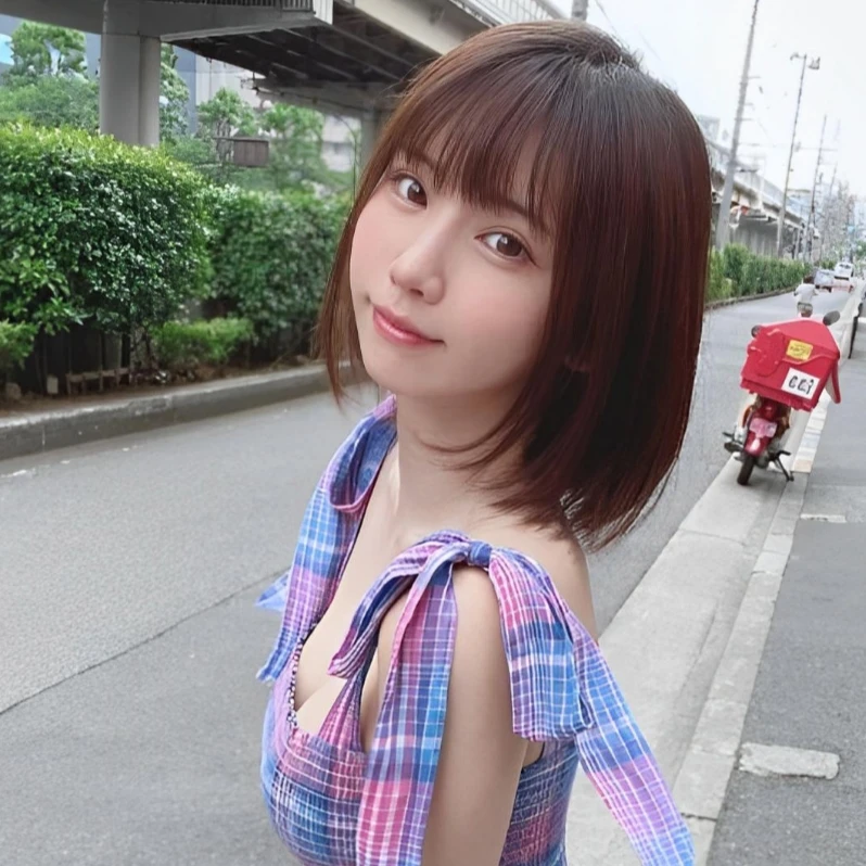 えなこ/Enako_Realistic_AlalMix-v2.0 v1.0